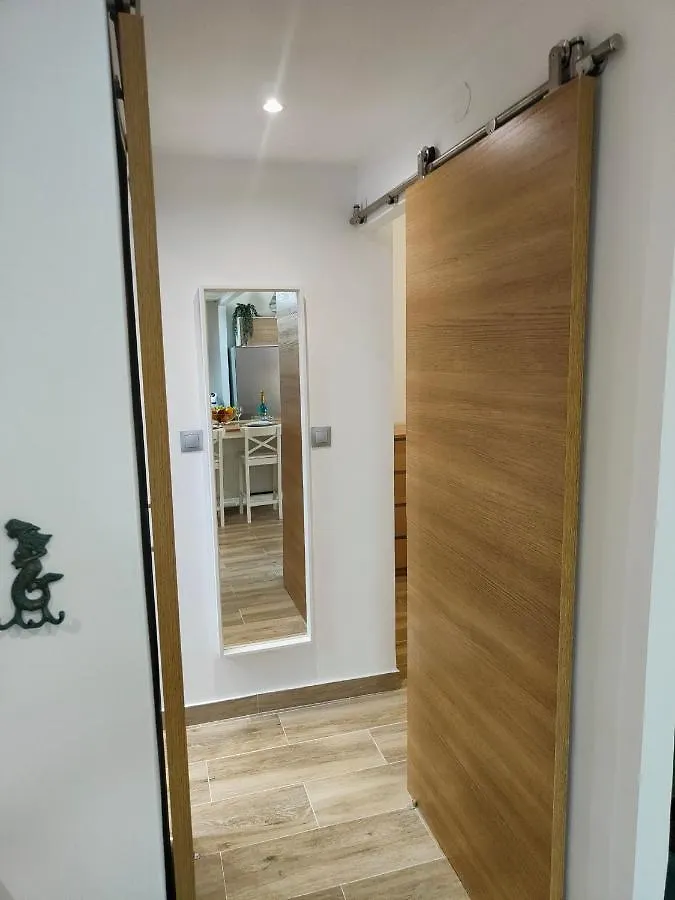 City Central Apartment With Large Patio By Namaste Elite Torremolinos